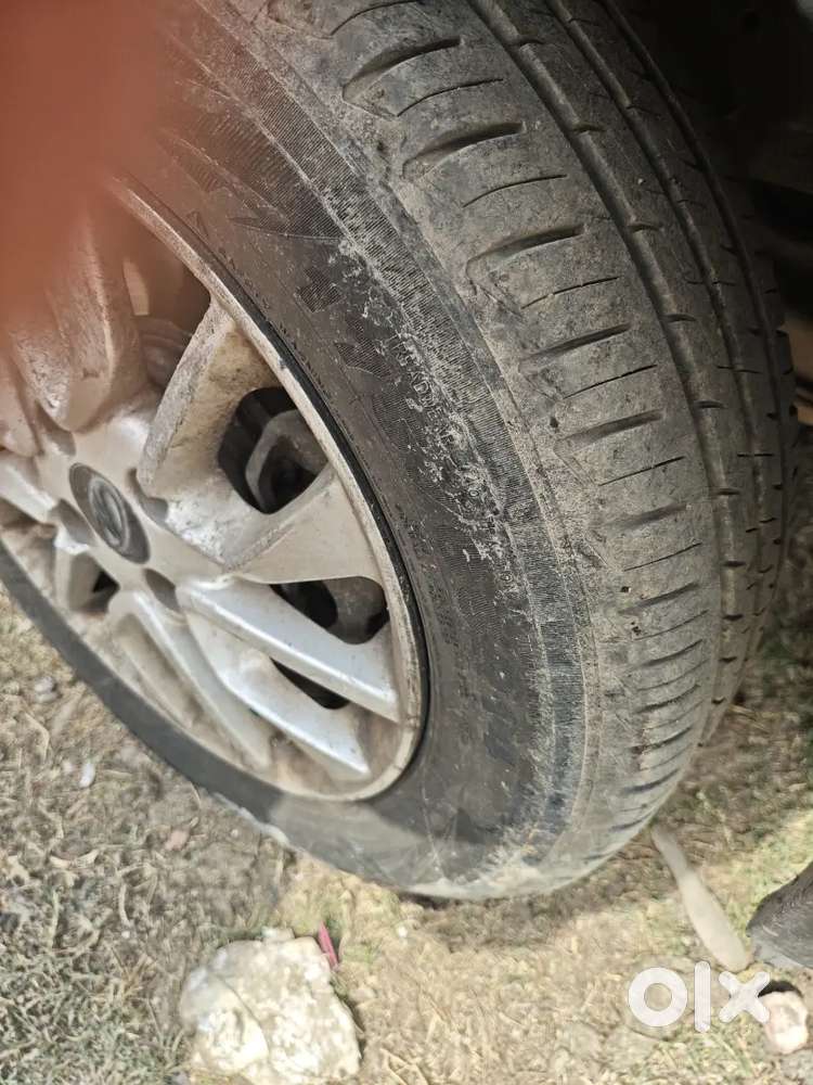 Mahindra Kuv 100 Top Model, Petrol & Cng, Both Key, New Tyre