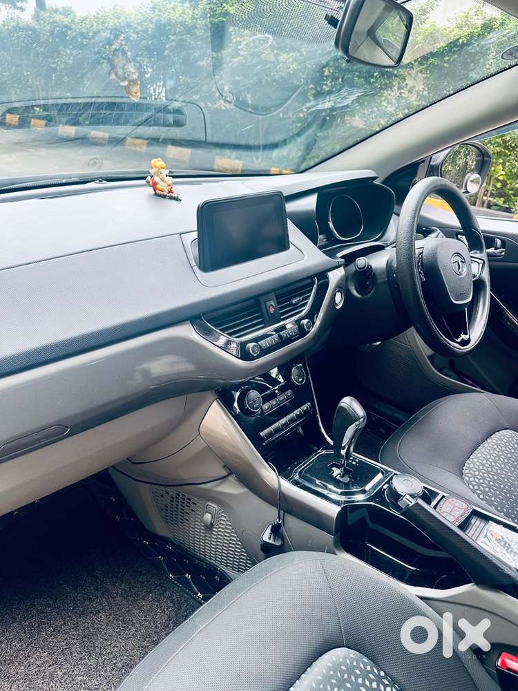 Tata Nexon Xza+ Petrol Automatic Top Model- Jan2020, 50200 Km