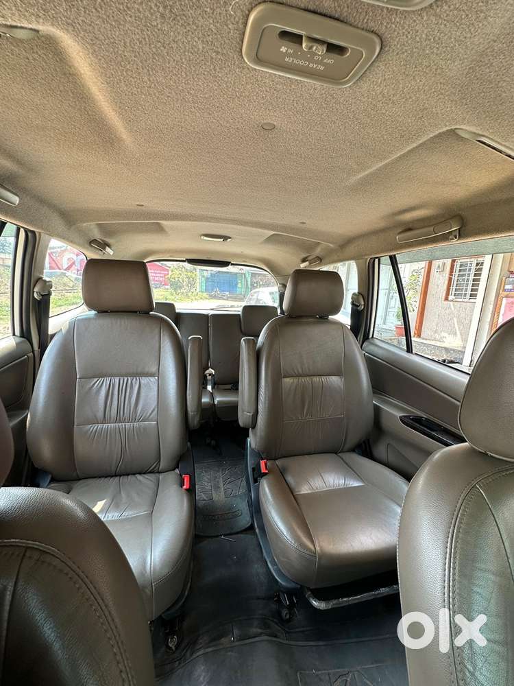 Toyota Innova 2015 Diesel Well Maintained
