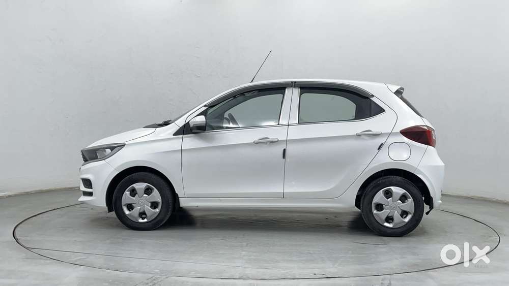 Tata Tiago 1.2 Revotron Xt Option, 2021, Petrol