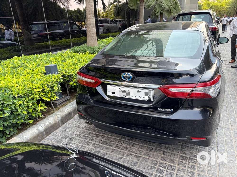 Toyota Camry Hybrid, 2019