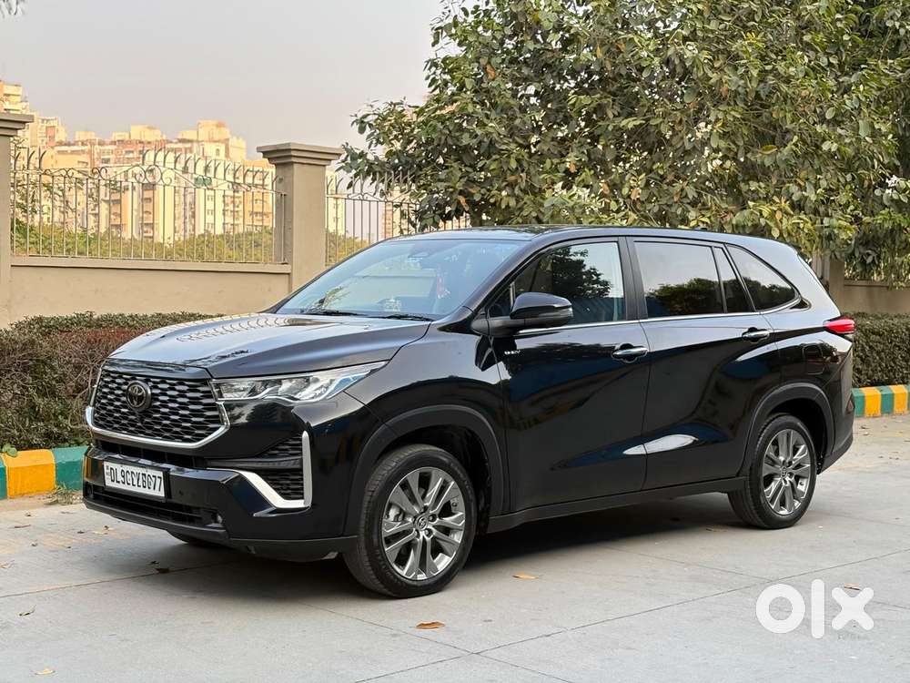 Toyota Innova Hycross 2.0 Zx (o) Hybrid 7 Str, 2025, Petrol