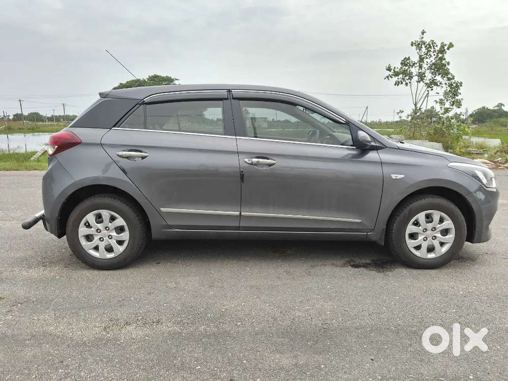 Hyundai I20 2017 Petrol 74500 Km Driven