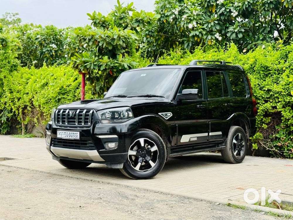 Mahindra Scorpio Classic 2.2 S 11 Mt 7 Str, 2024, Diesel