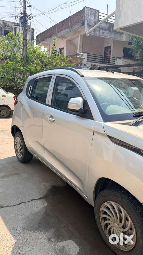 Mahindra Kuv100 Nxt 2017 Diesel Well Maintained
