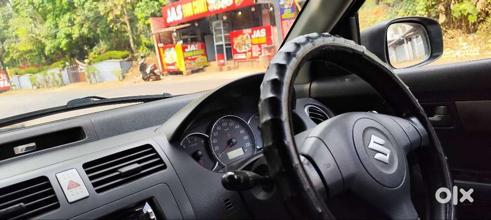 Swift Vxi White Colour