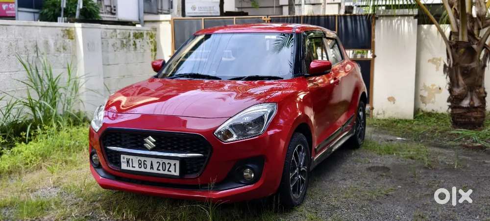 Swift Vxi Automatic &ndash; December 2021 | Red Excellent Condition