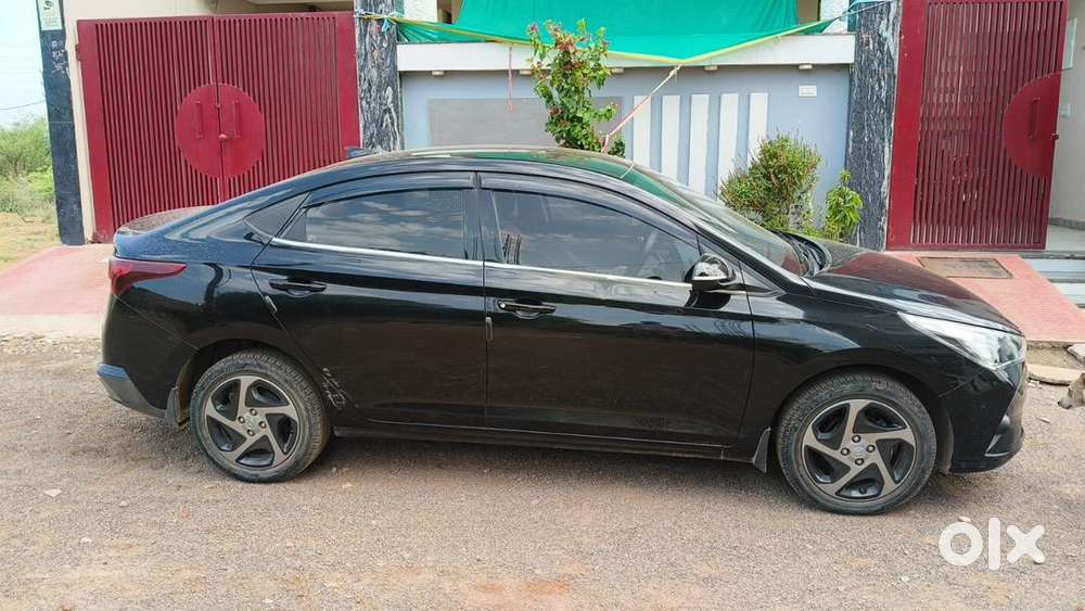 Hyundai Verna 2023 Petrol 21000 Km Driven