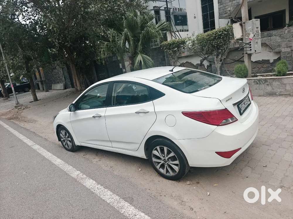 Hyundai Verna 2015 Petrol 79856 Km Driven