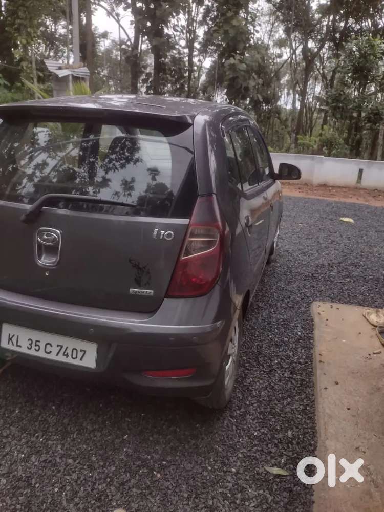 Hyundai I10 Sportz 2012