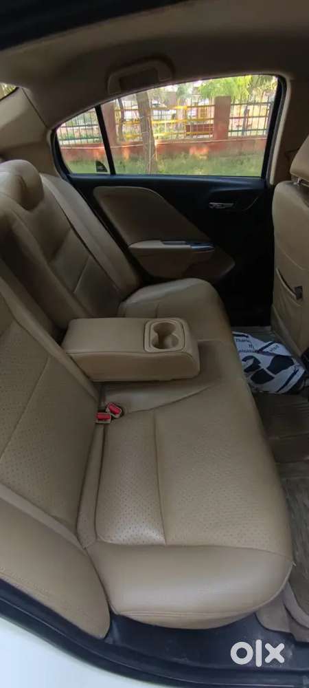 Honda City 1.5 V 2015 Patrol