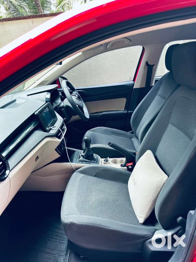 Skoda Slavia Petrol 2024
