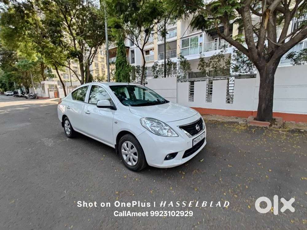 Nissan Sunny, 2012, Petrol