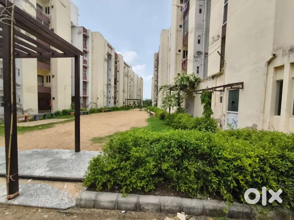 GARDEN FACING 1 BHK FLAT FOR SALE