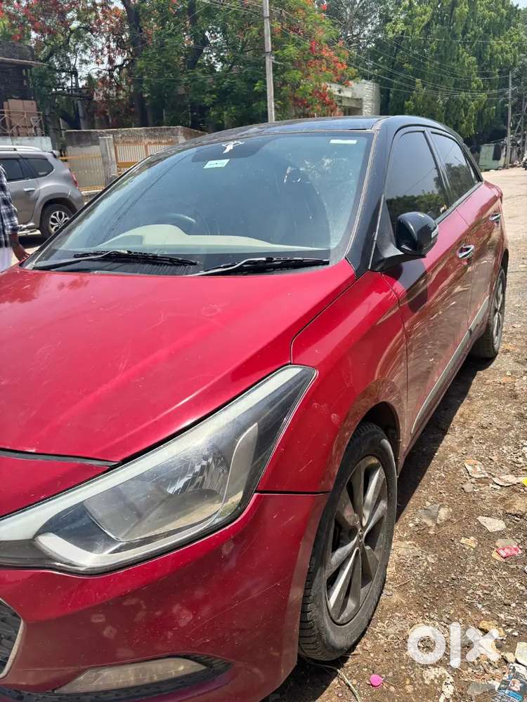 Hyundai I20 2014 Diesel 160000 Km Driven Well Maintained Top End