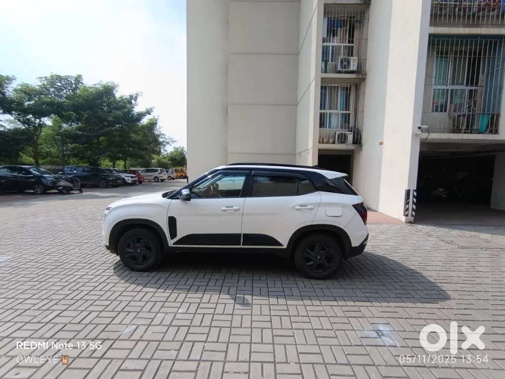 Hyundai Creta 2023 S Plus Knight Petrol Manual