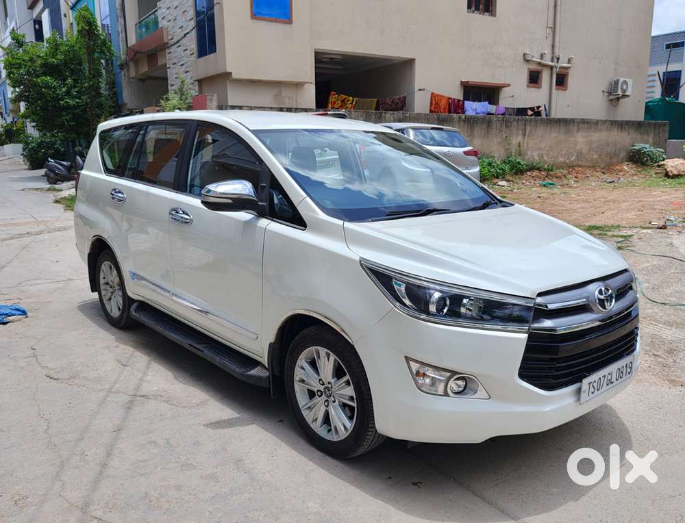 Toyota Innova Crysta 2.8z Automatic, 2018, Diesel