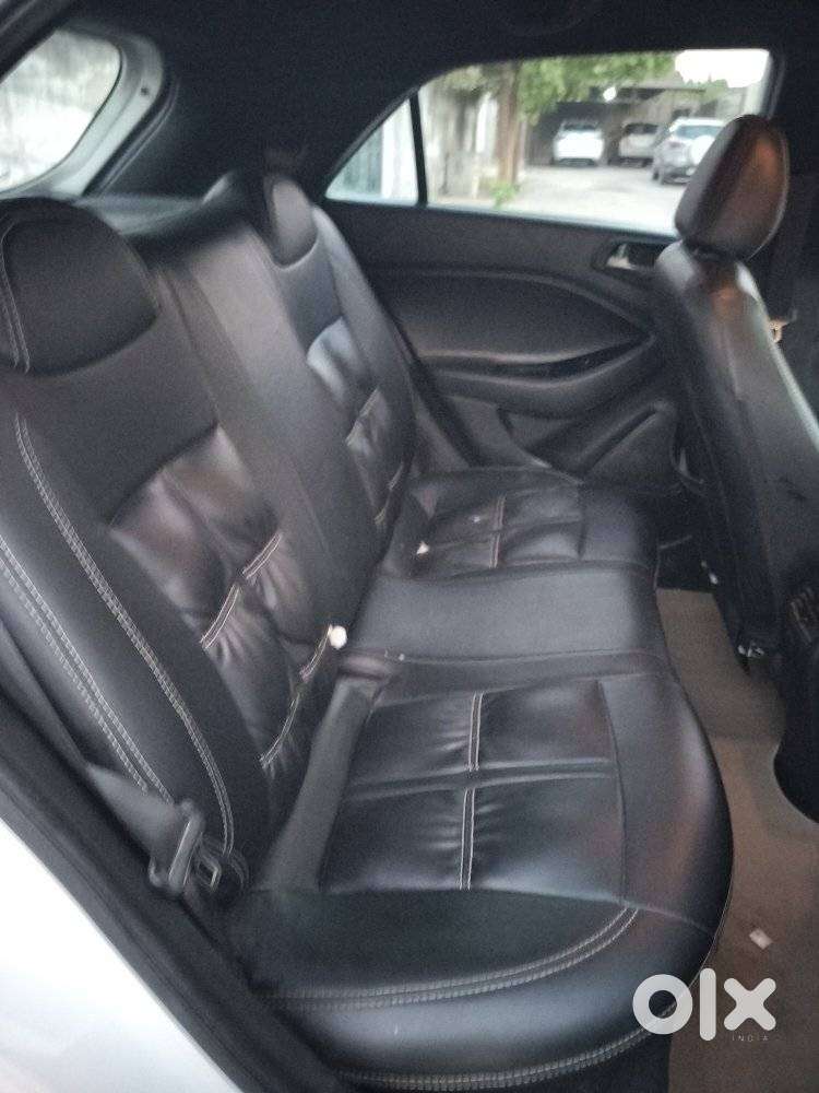 Hyundai I20 Active 1.2 Sx Dual Tone, 2015, Cng & Hybrids
