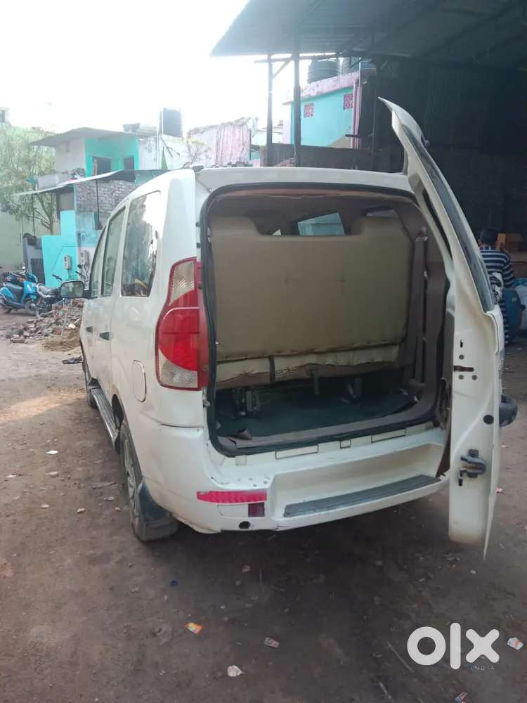 Mahindra Xylo Model 2014 All Parts Complete Rc Book Bhi Hai