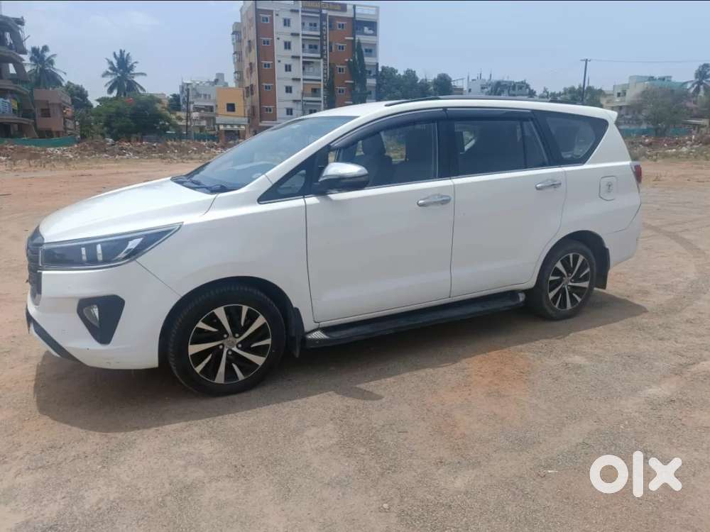 Toyota Innova Crysta [2020-ongoing] 2.7 Zx At 7 Str, 2022, Petrol