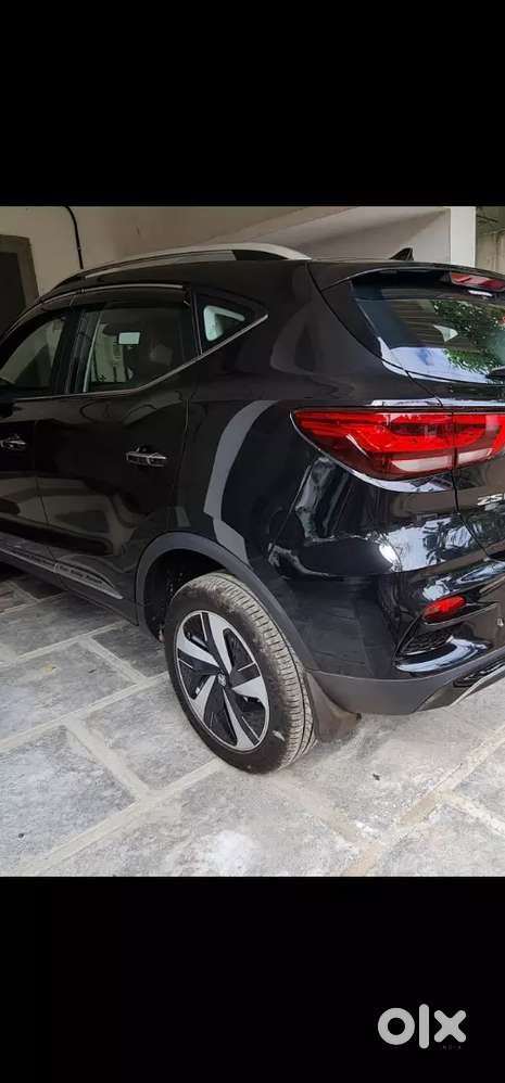 Mg Zs Ev Full Option. Black Color