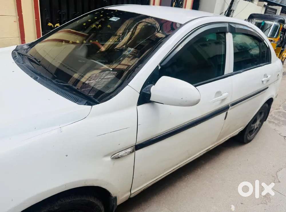 Hyundai Verna 2010 Diesel Manual