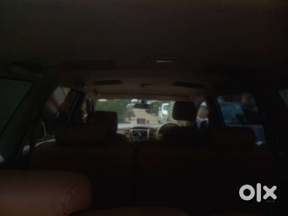 Toyota Innova 2.5 G (diesel) 8 Seater Bs Iv, 2014, Diesel