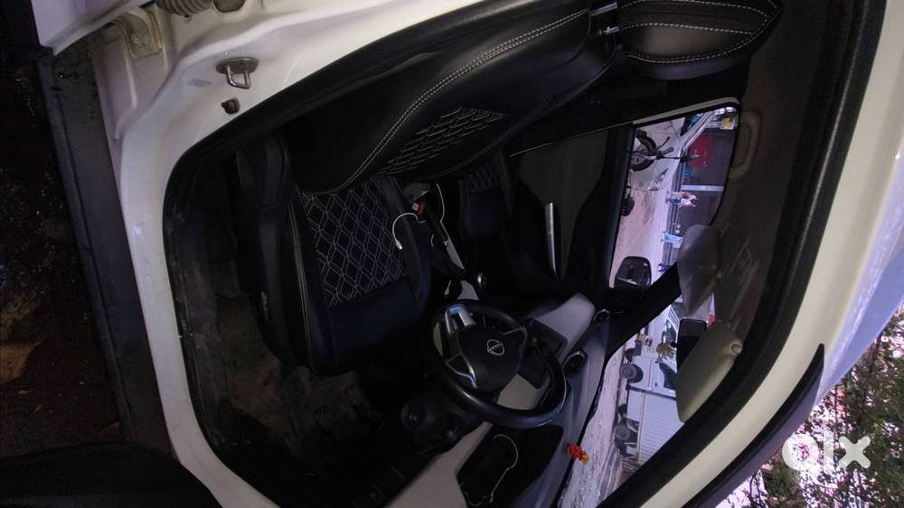 Nissan Magnite 2022 Petrol 15000 Km Driven