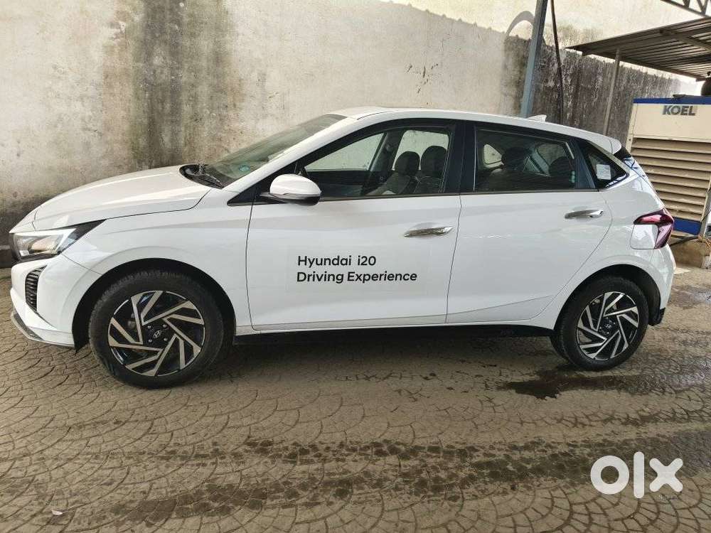 Hyundai New I20 1.2 Asta (o) Mt, 2025, Petrol