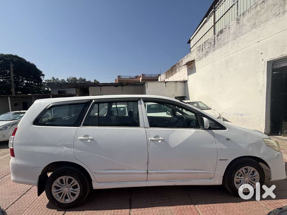 Toyota Innova 2.5 G (diesel) 7 Seater, 2016, Diesel