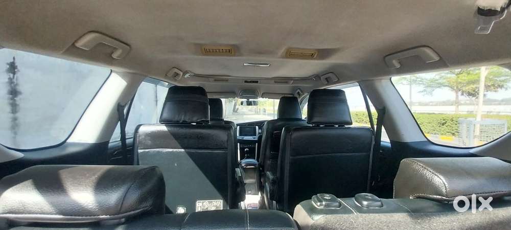 Toyota Innova Crysta