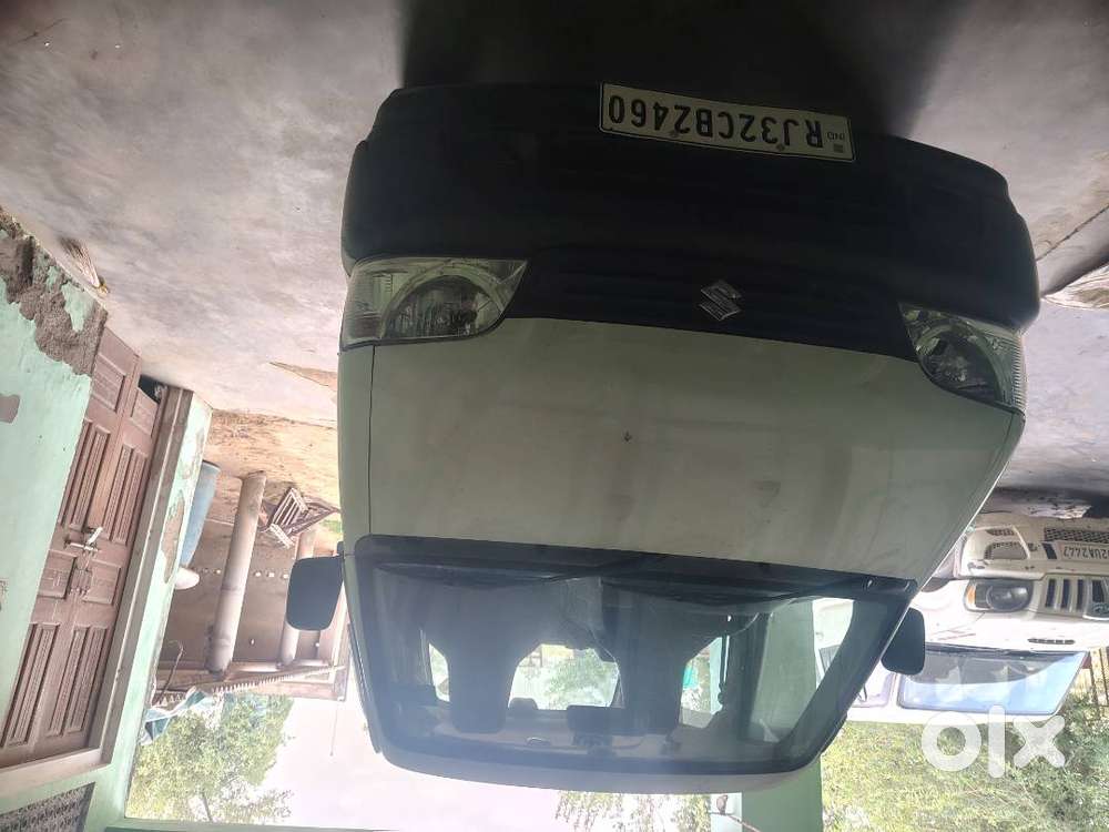 Maruti Suzuki Eeco 2025 Cng & Hybrids 30000 Km Driven