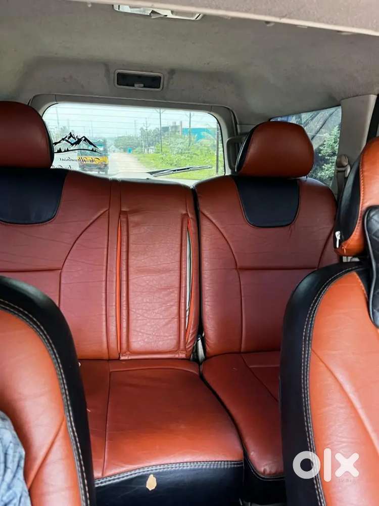 Tata Safari Storme 2013