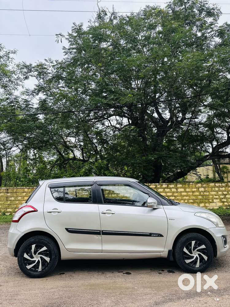 Maruti Suzuki Swift Vxi, 2016, Petrol