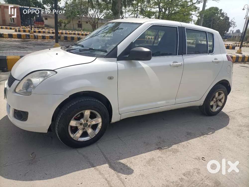 Good Condition Car Vxi Patrol