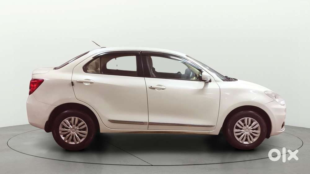 Maruti Suzuki Swift Dzire Amt Vxi, 2020, Petrol