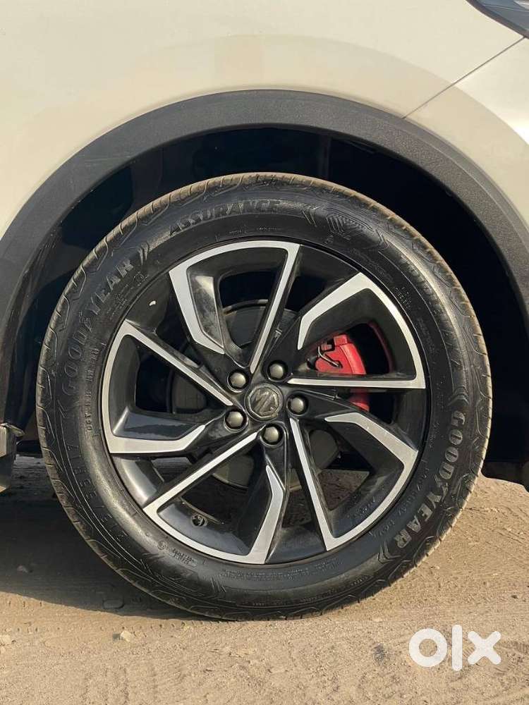 Mg Astor 1.3 Savvy Turbo At S Red, 2023, Petrol