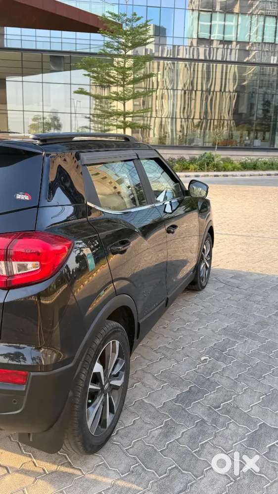 Mahindra Xuv300 W8 Petrol Manual