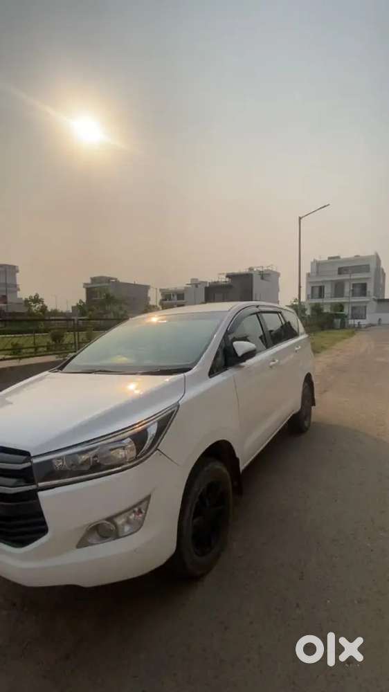 Toyota Innova Crysta 2018