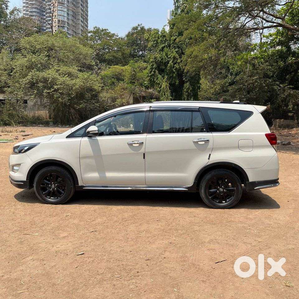 Toyota Innova Crysta Touring Sport 2.4 Mt, 2017, Diesel