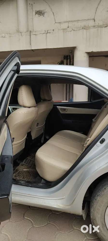 Toyota Corolla Altis 2015 D-4d G