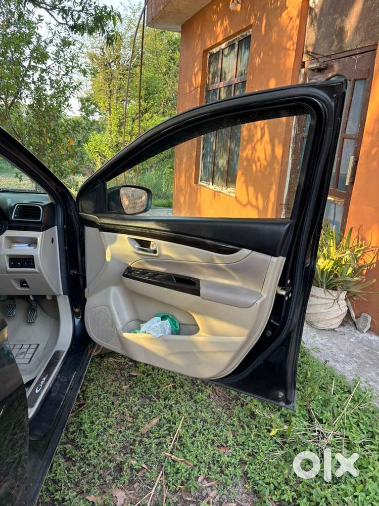 Maruti Ciaz Zdi Shvs Plus 2017  Hybrid Midnight Black  Colour