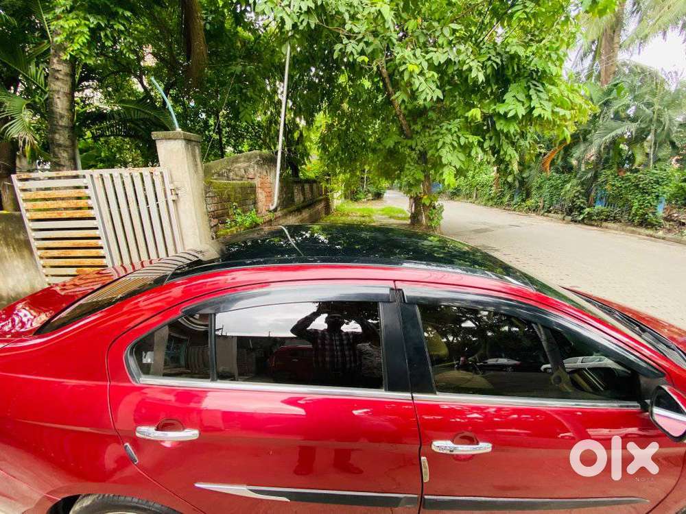 Maruti Suzuki Ciaz Alpha 1.5 Dual Tone, 2023, Petrol