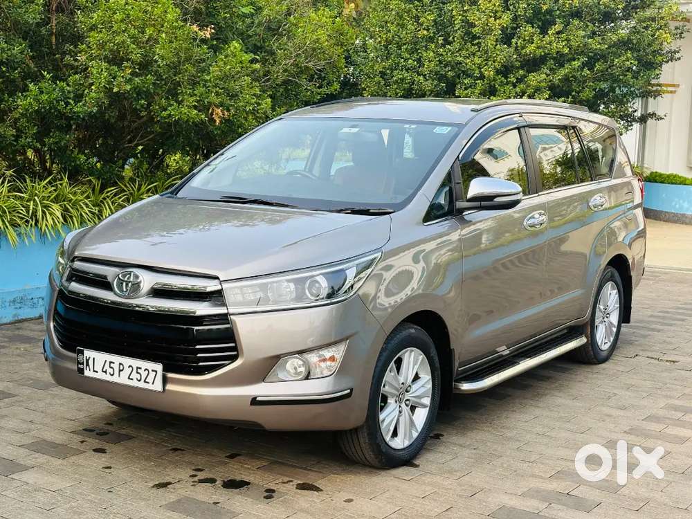 Toyota Innova Crysta 2016