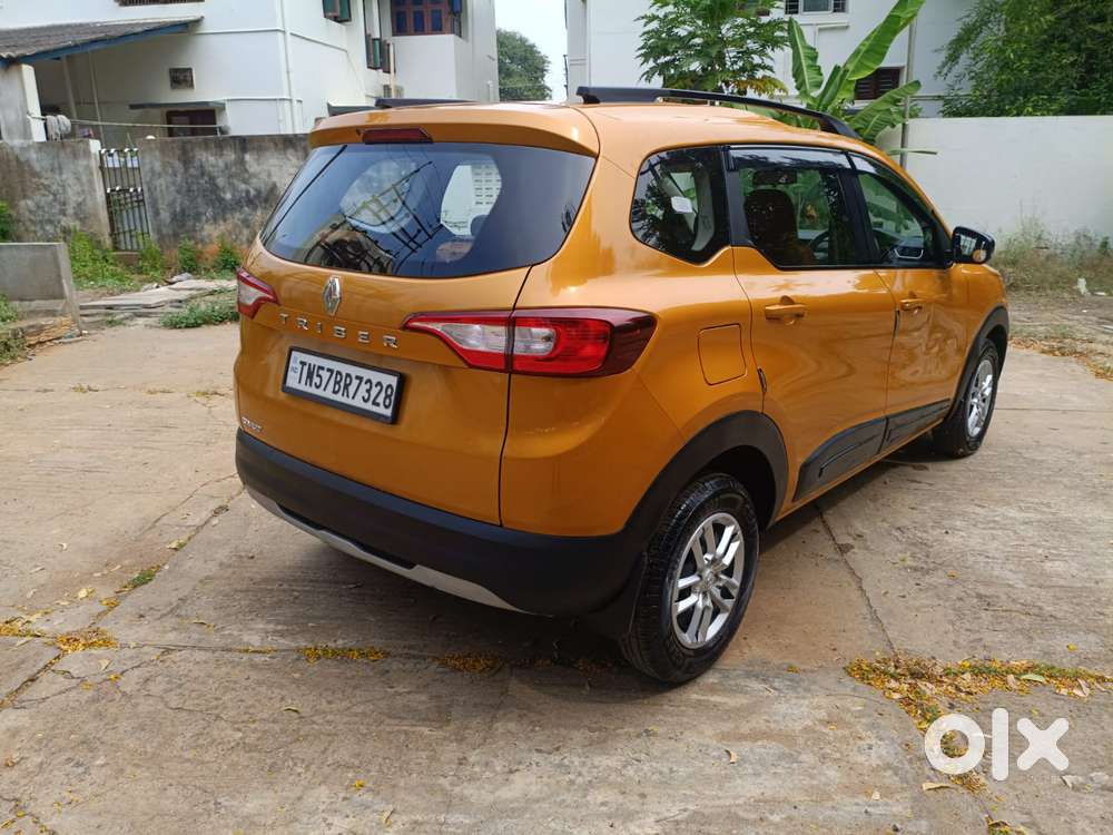 Renault Triber Rxt, 2023, Petrol