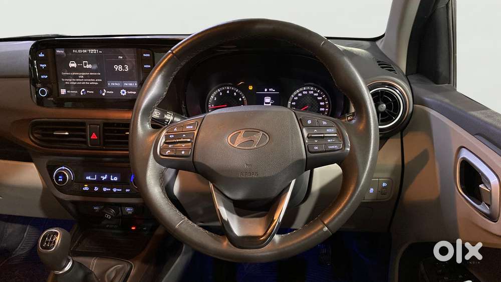 Hyundai Aura Sx (o) Manual, 2023, Petrol