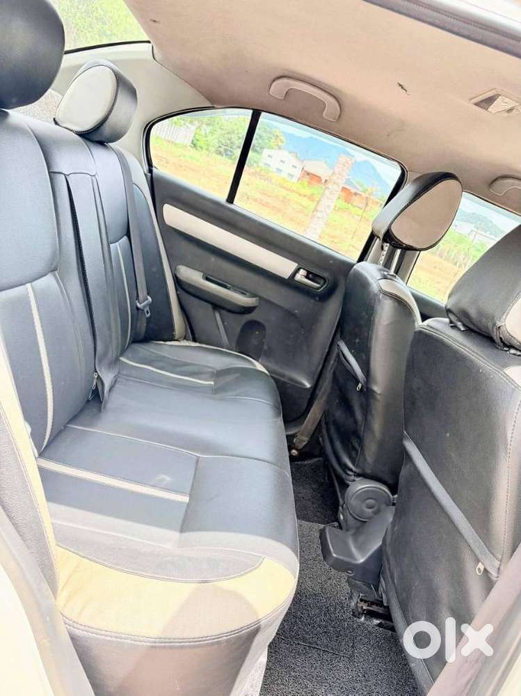 Maruti Suzuki Swift Dzire Zdi Bsiv, 2011, Diesel