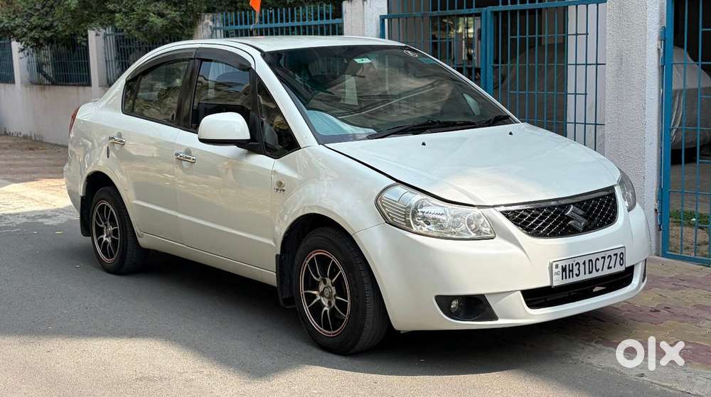 Maruti Suzuki Sx4 Vxi Bsiv, 2010, Petrol