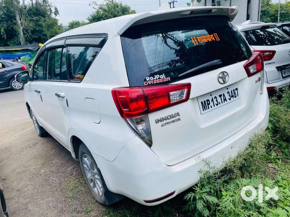 Toyota Innova Crysta 2.4 Gx Mt 8s, 2017, Diesel