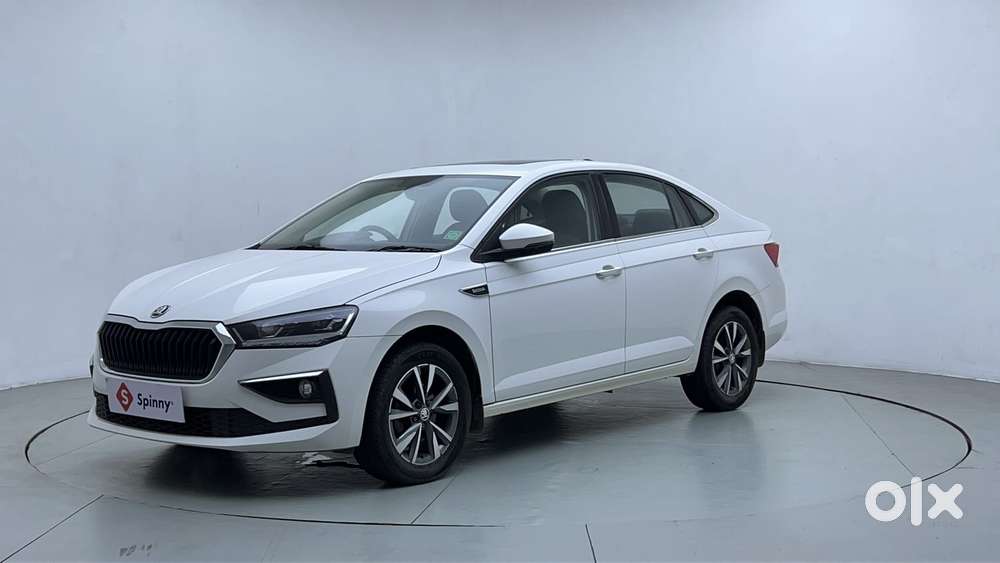 Skoda Slavia Style 1.0l Tsi Mt, 2022, Petrol